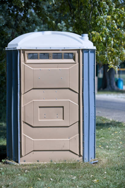 Best Portable restroom trailer rental  in Dunlap, TN