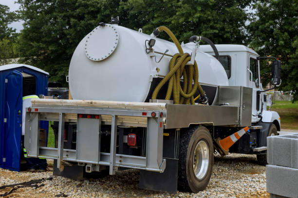 Portable Toilet Options We Offer in Dunlap, TN